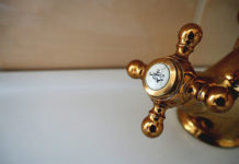 Stylizowane baterie łazienkowe – odmień swoje wnętrze!