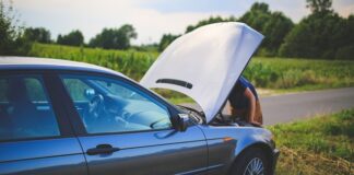 Kto naprawia kanapy?