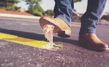 Czy klej montażowy można malować?