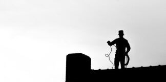 Jak kominiarz sprawdza wentylację?