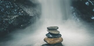 Dlaczego nie powinno się przynosić kamieni do domu?