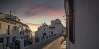 Ile kamizelek odblaskowych w samochodzie Chorwacja?