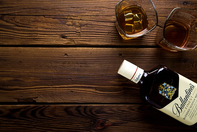Czy whisky można pić z kieliszka?