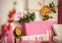 Kalendarz adwentowy z kosmetykami